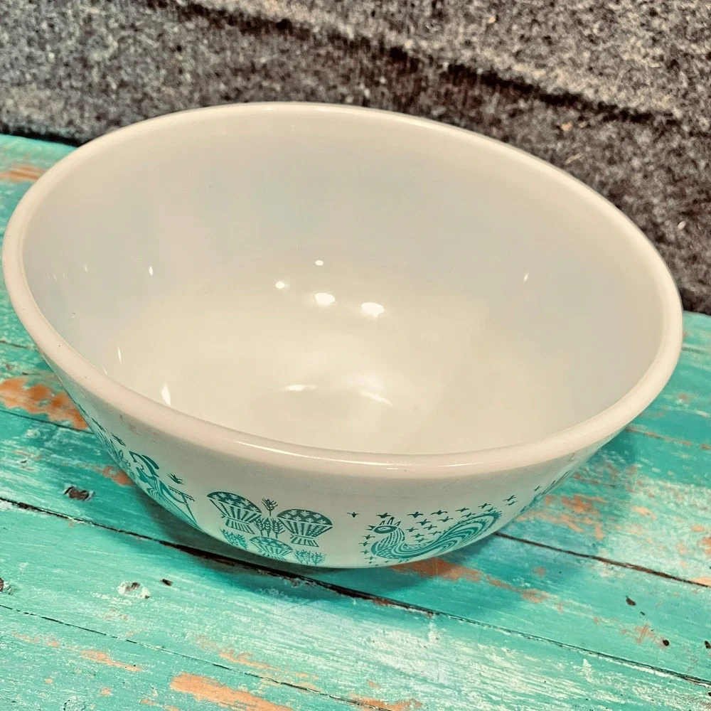 Vintage Pyrex 403 Turquoise Amish Butterprint 2.5 Qt Mixing Bowl USA 1957-1968